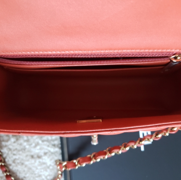 CHANEL 21k Brown, Mini rectangle, Light gold hardware, Lambskin - Picture 12 of 15